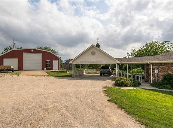3rd image of 138 County Road 4930