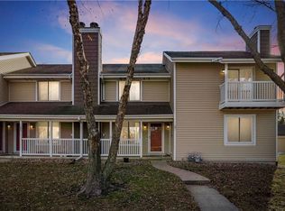 203 52nd St, West Des Moines, IA 50265