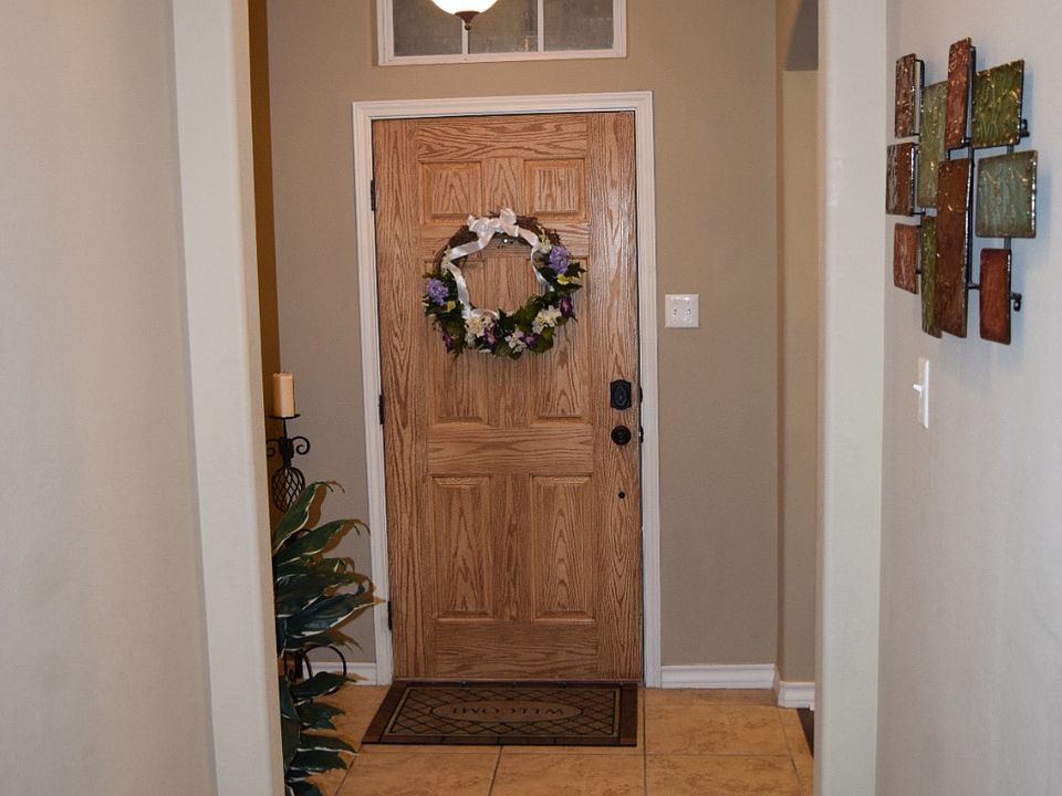 1st image of 310 Nicklaus Dr