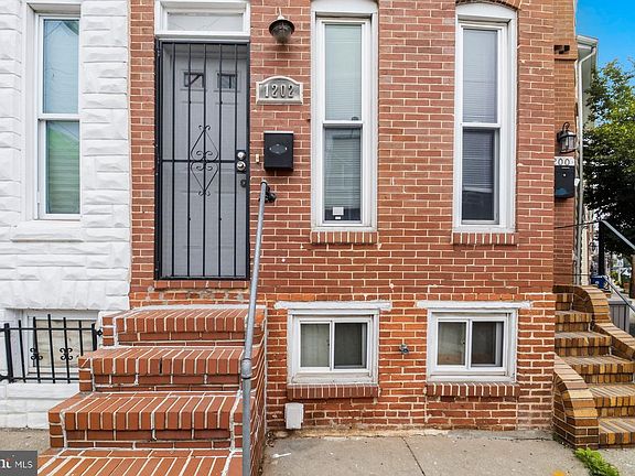 4th image of 1202 W Cross St