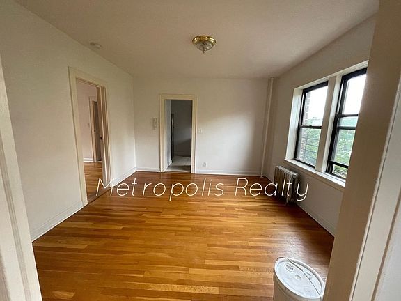 4th image of 29-21 21st Ave #C10