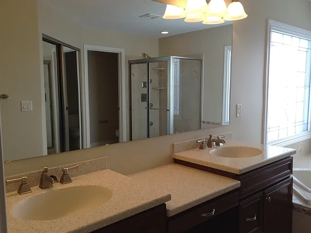 1060 Arbor Springs Dr — Photo 10