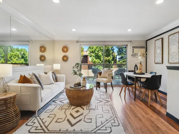 1743 Carmel Dr APT 12, Walnut Creek, CA 94596