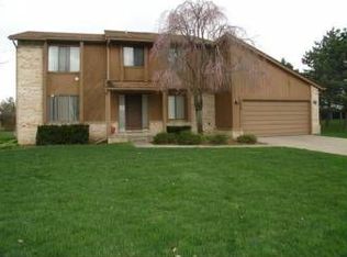 7379 Siver Leaf Ln, West Bloomfield, MI