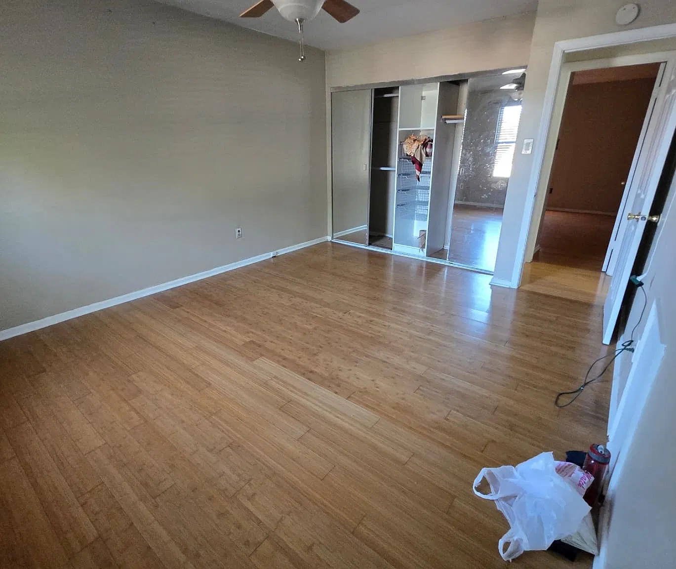 3 bed, 2.5 bath, 1717 sqft, $2,900 — Photo 2