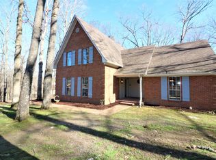 2440 Geneva Dr, Nesbit, MS 38651