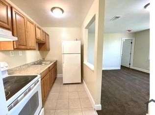 2111 18th St SE #203, Washington, DC 20020