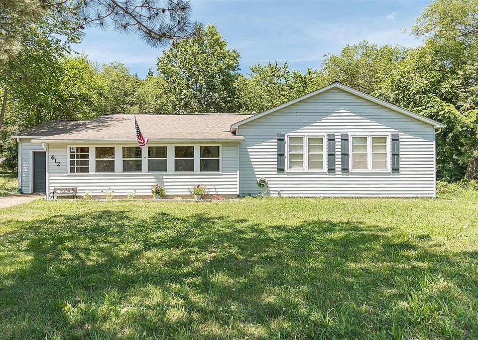 612 W 5th St, Dixon, MO 65459 | Zillow