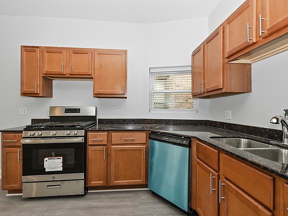 2nd image of 6605 S Kimbark Ave Unit 4