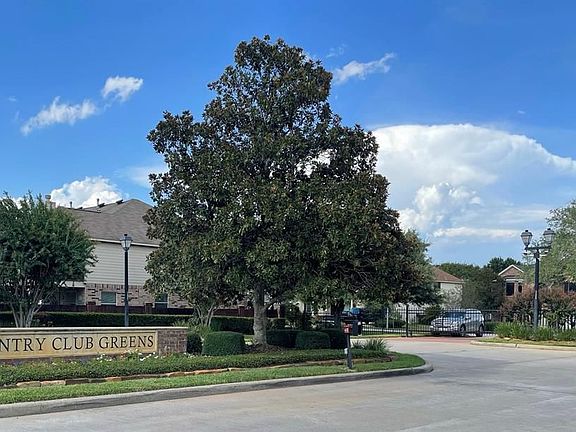 2nd image of 11210 S Country Club Green Dr