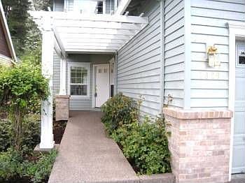 5th image of 1629 NE Parkside Dr