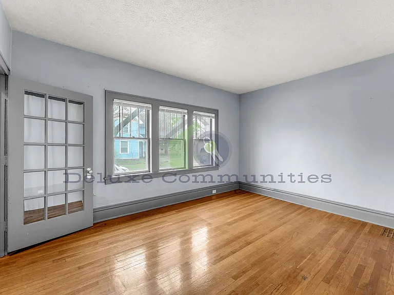 745 Jackson St NW — Photo 13