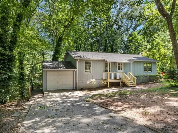 303 Nottingham Dr, Woodstock, GA 30188