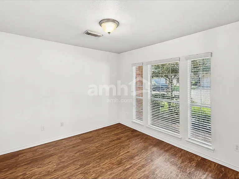 11011 Pierce Valley Dr — Photo 8