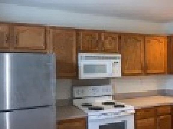 5th image of 9107 Charminster Ct
