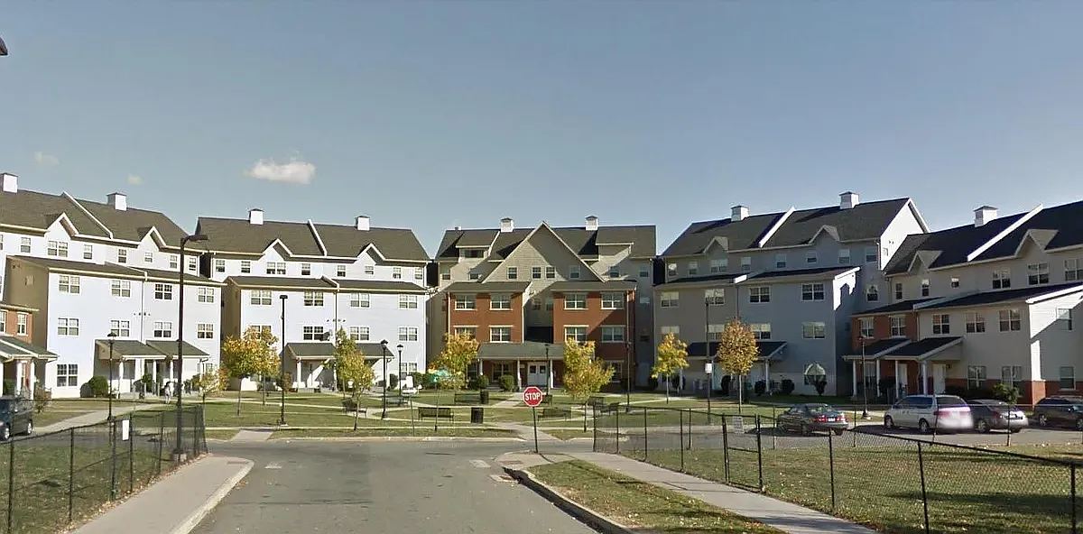 North End Gateway — Photo 1