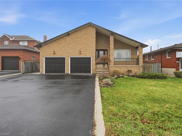 783 Stone Church Rd E, Hamilton, ON L8W 1A9