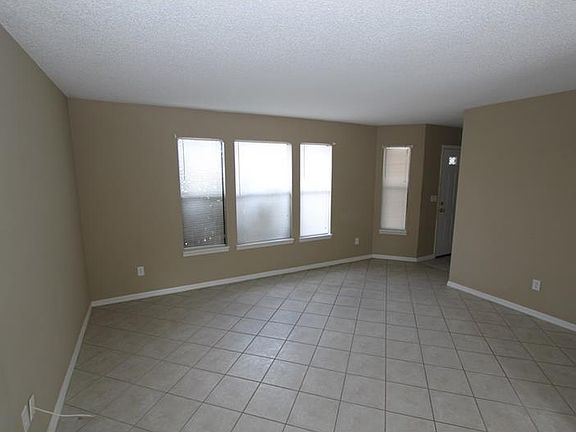 2nd image of 3402 Dewberry Dr