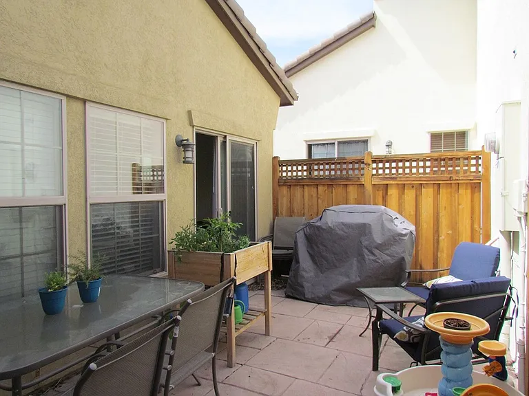 2998 Florence St — Photo 9