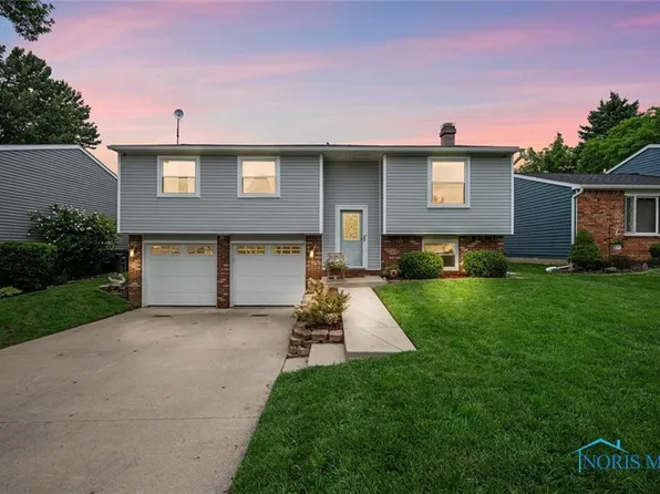 5620 Brook Point Rd, Toledo, OH 43611