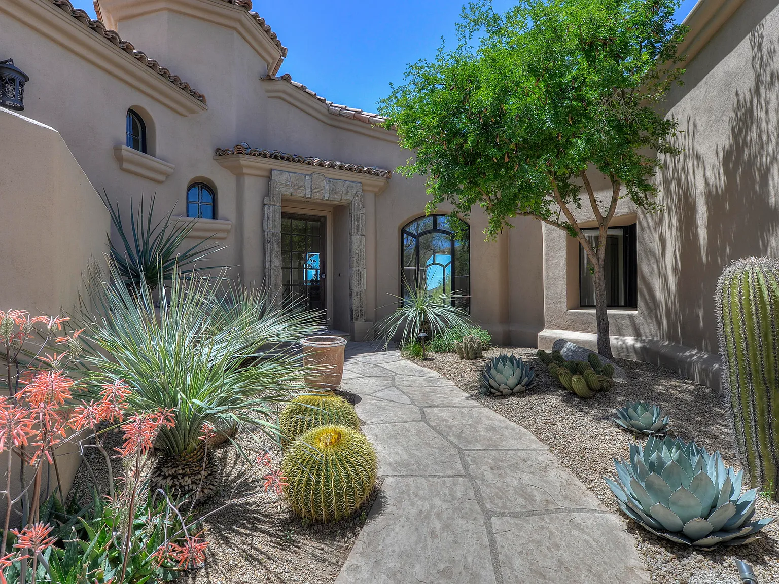 3 bed, 4.5 bath, 3288 sqft, $7,000 — Photo 4