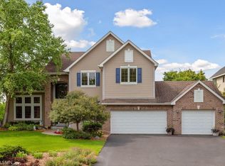 4627 Pinetree Curv, Eagan, MN 55122