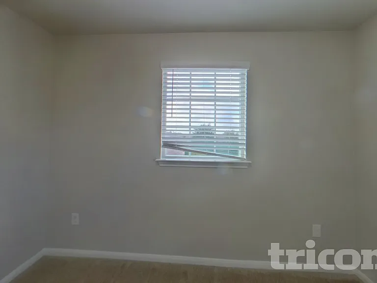 15012 Custis Ln — Photo 10