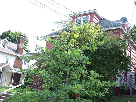 3rd image of 336 Jasper St