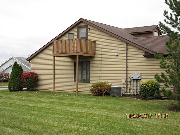 3rd image of 4917 Woodmark Ct
