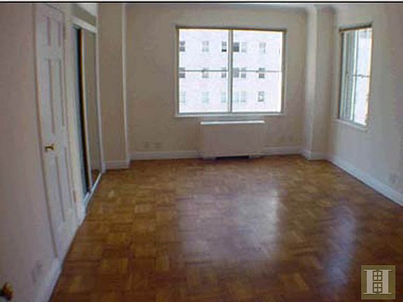 3rd image of 60 W 57th St APT 20F