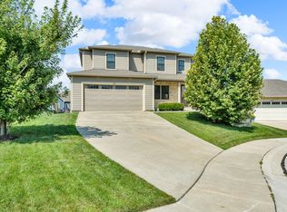 311 Stoneridge Ct, Lawrence, KS 66049