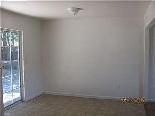 5th image of 298 Woodbridge Ave