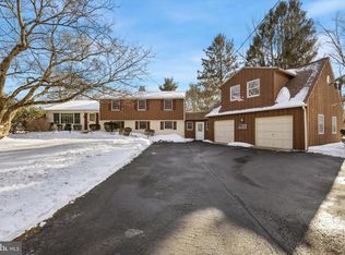 2 Blacksmith Ln, Media, PA 19063