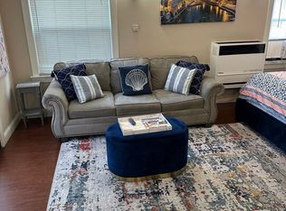 1025 Locust Ave APT 6, Long Beach, CA 90813