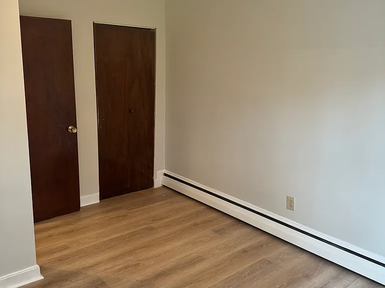 84 Sutherland Rd #6 — Photo 7