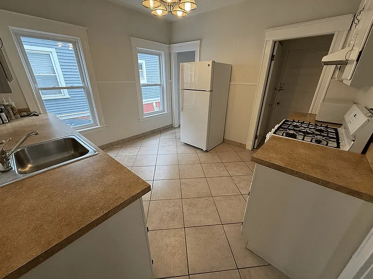 65 Rogers Ave #1 — Photo 7