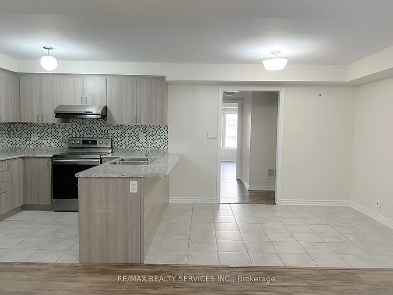 200 Veterans Dr #141 — Photo 2