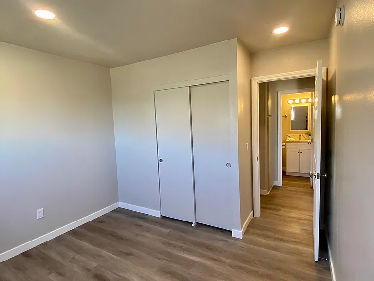 8821 Greenbrook Way — Photo 15
