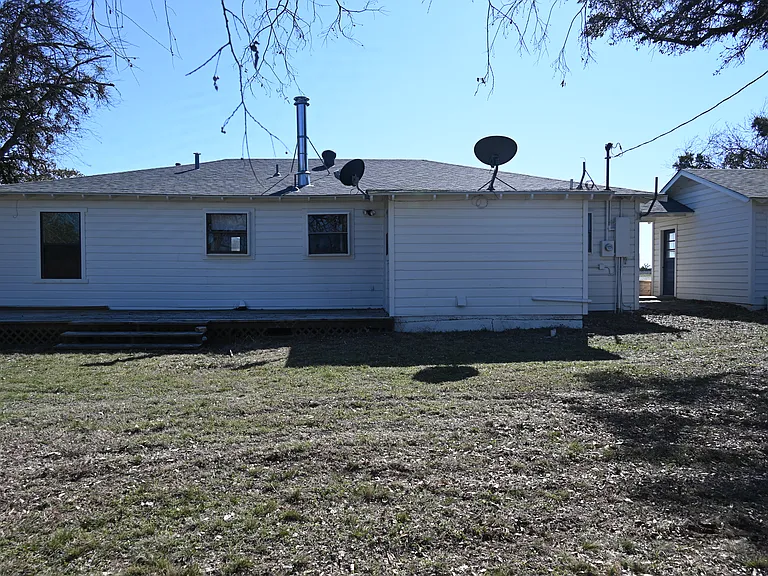 3324 Old Garner Rd — Photo 6