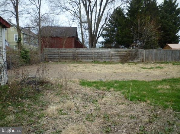 54 W Baltimore St, Taneytown, MD 21787