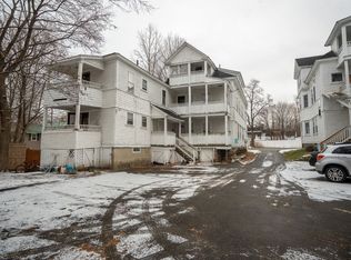 5 Mulberry St, Claremont, NH 03743