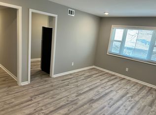 3569-3571 Davenport St #16, Omaha, NE 68131