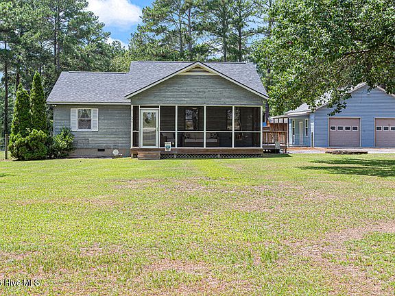 3rd image of 590 Hoffman Road
