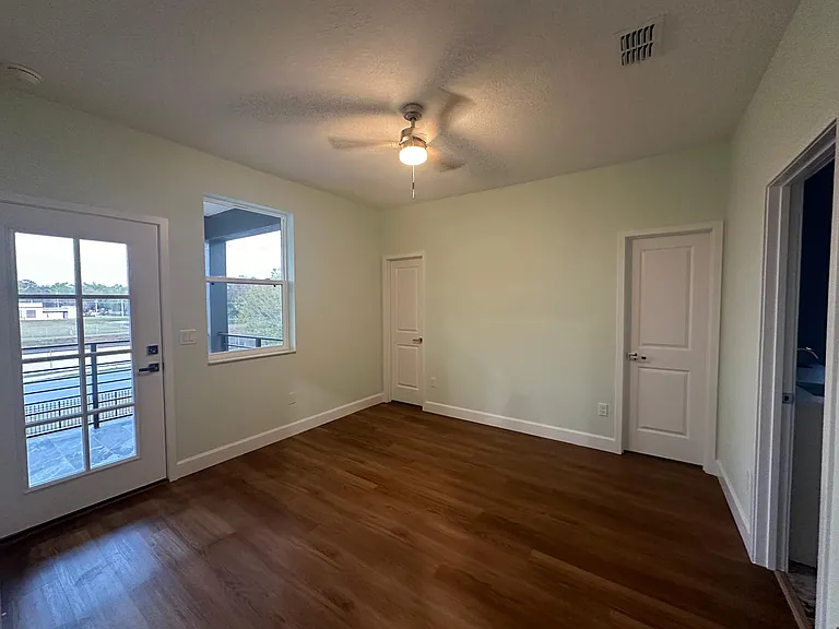 1614 Selma Ave — Photo 20