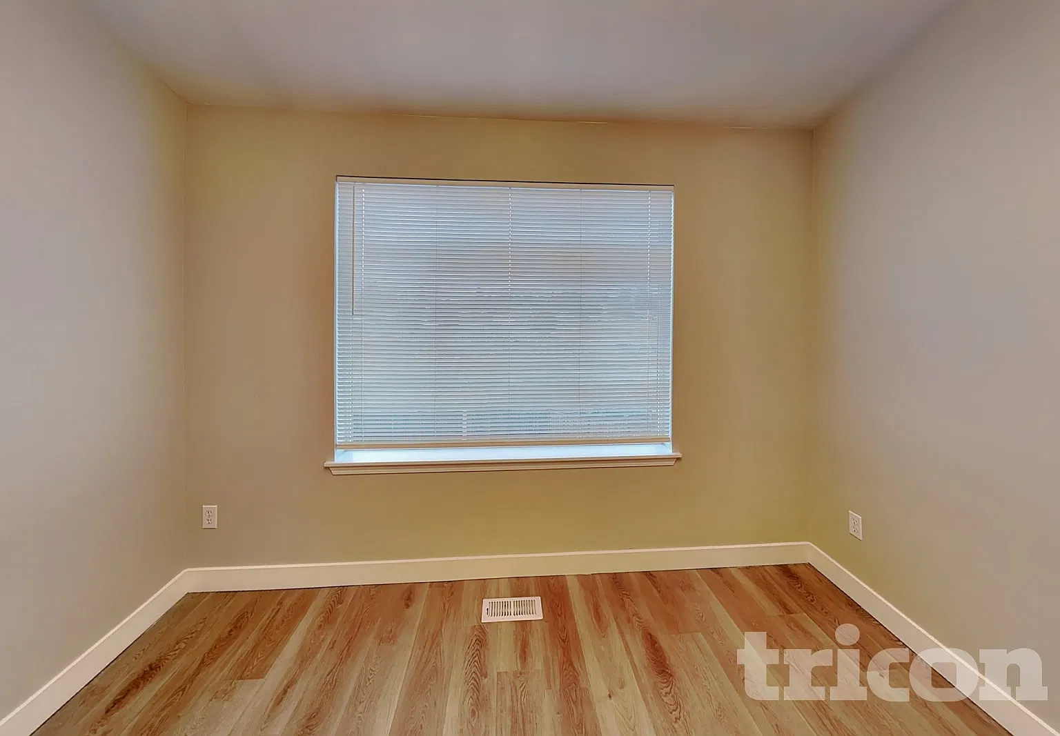 2301 189Th Street E Tacoma WA — Photo 3