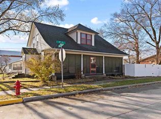 701 3rd St, Wellman, IA 52356