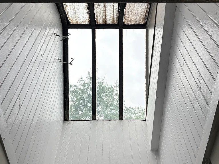 2085 Columbus Rd #4 — Photo 7