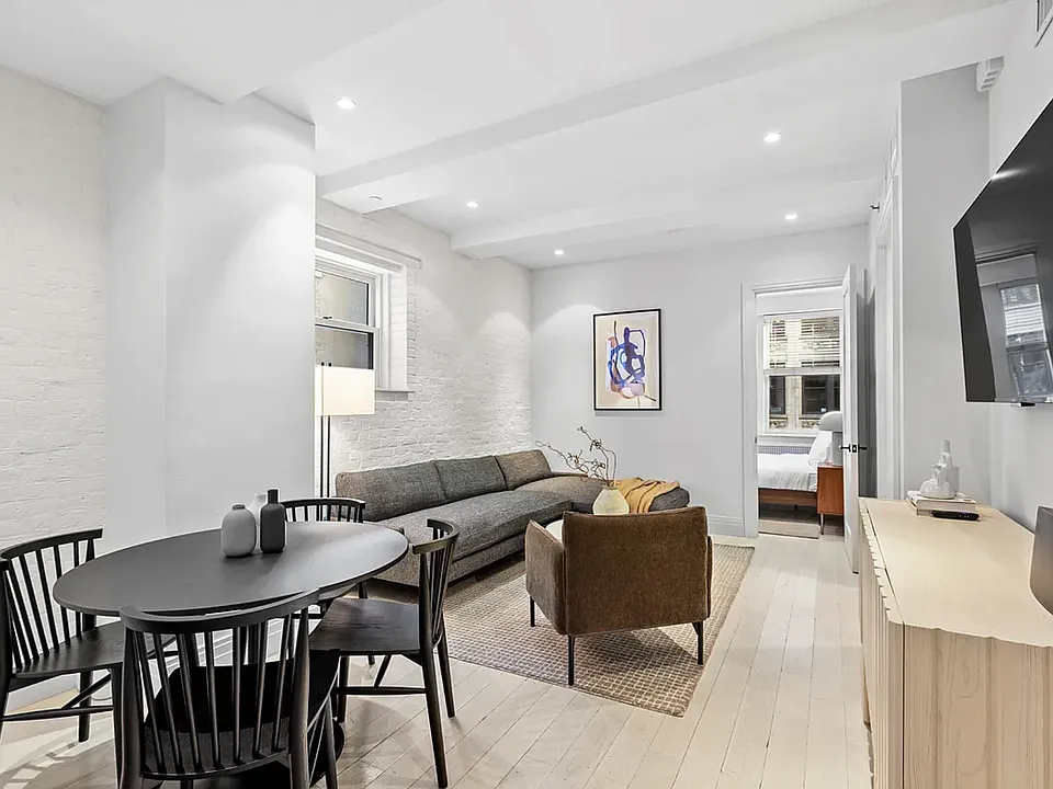 43 W 27th St #8F