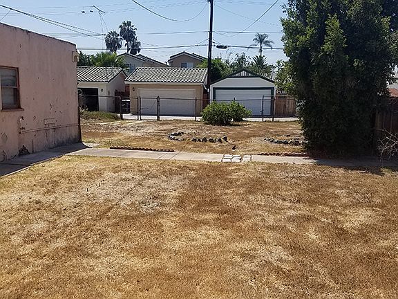 2nd image of 4726 Utah St