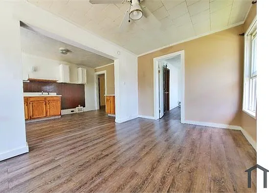 264 W Harris Ave #2 — Photo 5